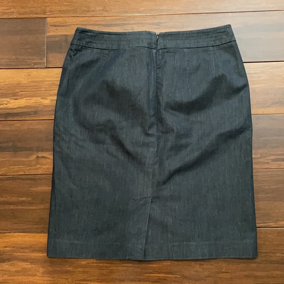 BUNDLE OF (3) SKIRTS - Picture 6 of 10